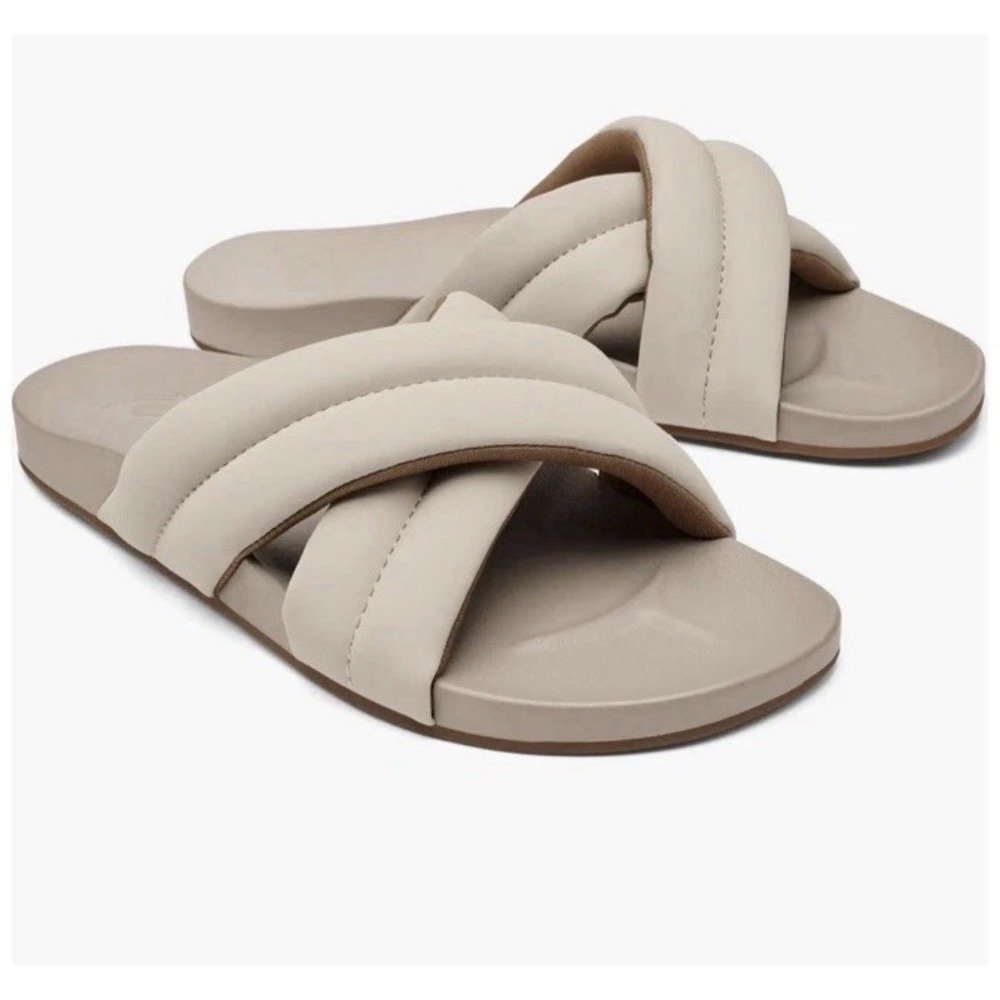OluKai Hila Womens Puffy Slide Sandals Cloudy Off White Cross Strap Size 8 Beach